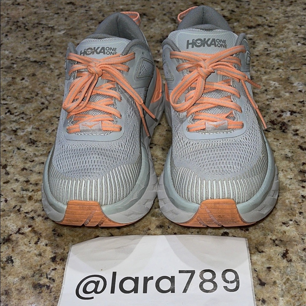 Hoka One One Bondi 7